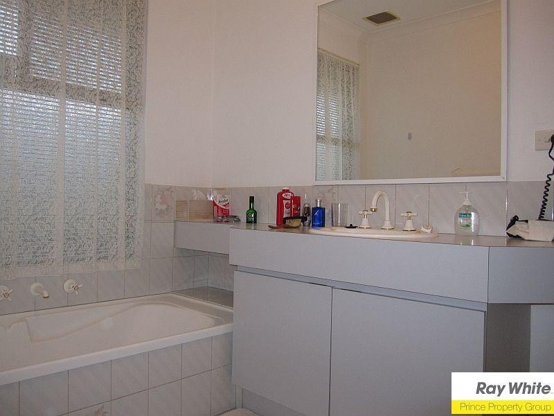 11b Phillips Court, Kiara WA 6054