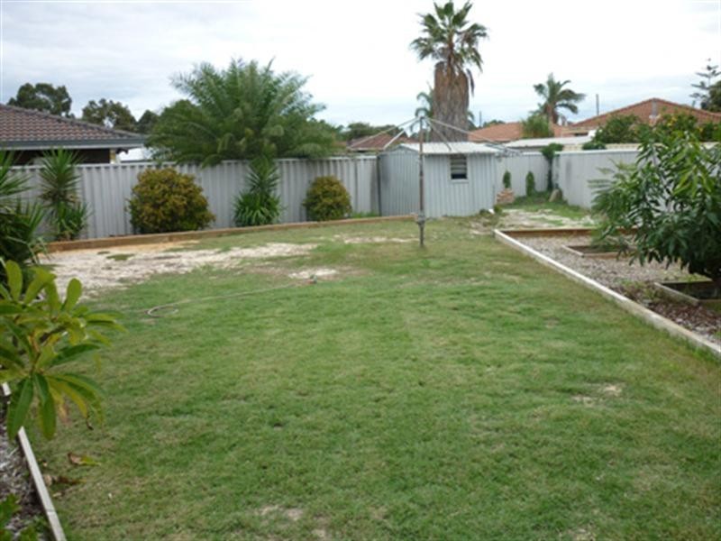 9 Columbia Way, Beechboro WA 6063