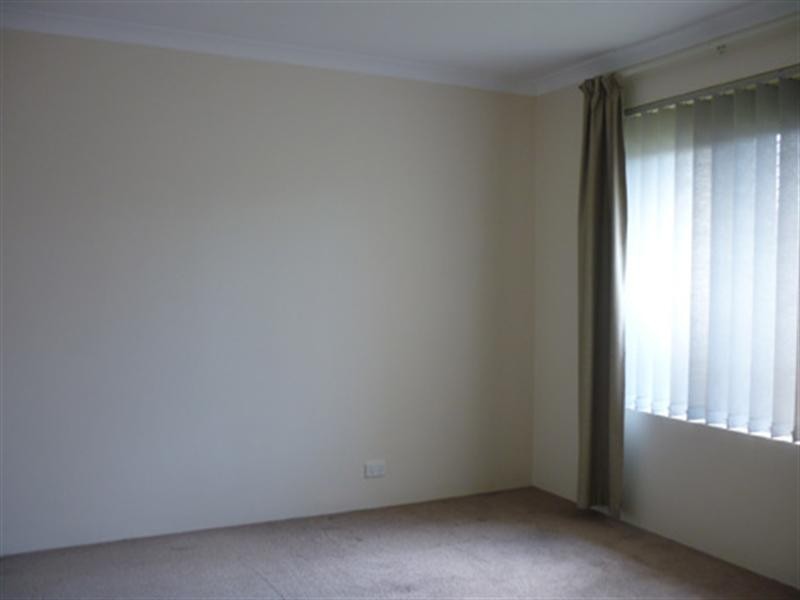 16 Napa Court, Caversham WA 6055