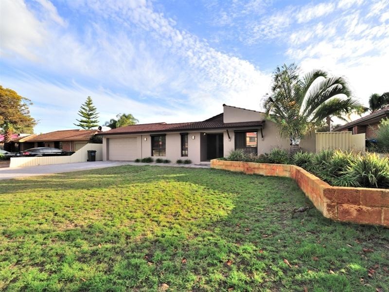 55 Northmoor Road, Eden Hill WA 6054