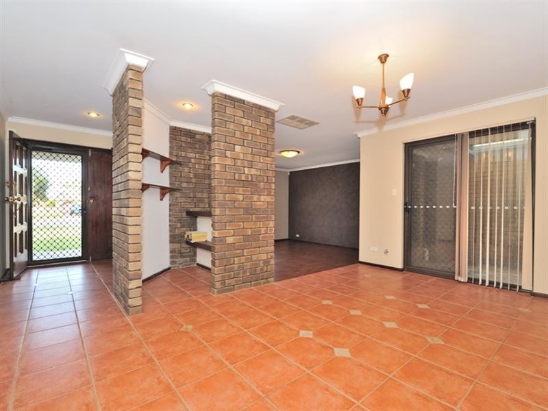 55 Northmoor Road, Eden Hill WA 6054