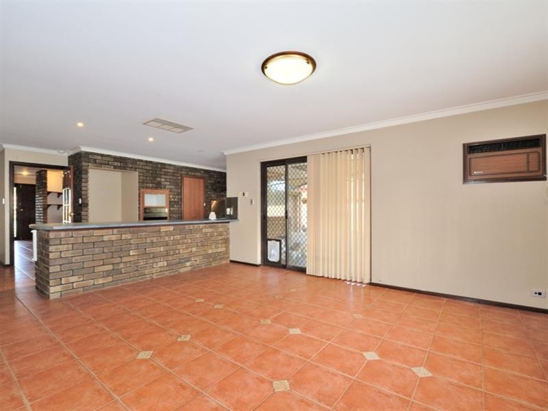 55 Northmoor Road, Eden Hill WA 6054