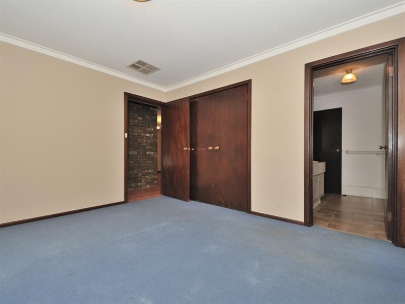 55 Northmoor Road, Eden Hill WA 6054