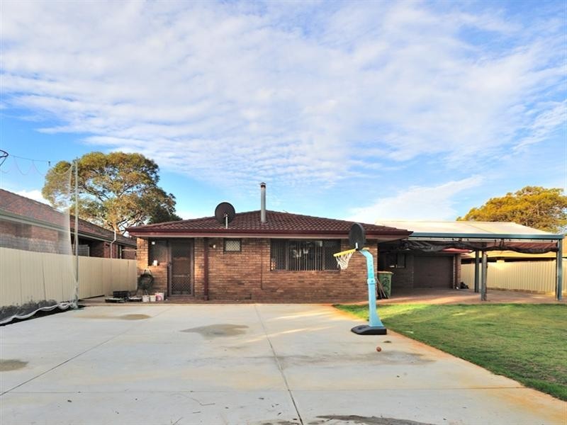 55 Northmoor Road, Eden Hill WA 6054