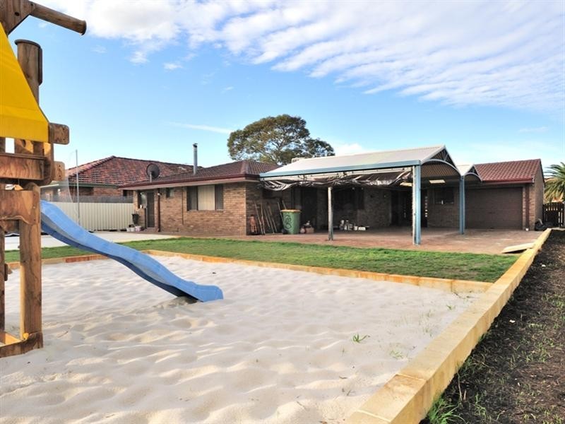 55 Northmoor Road, Eden Hill WA 6054