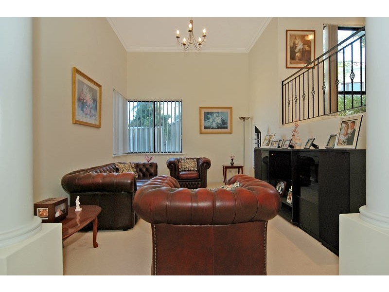 10 Cossington Court, Dianella WA 6059