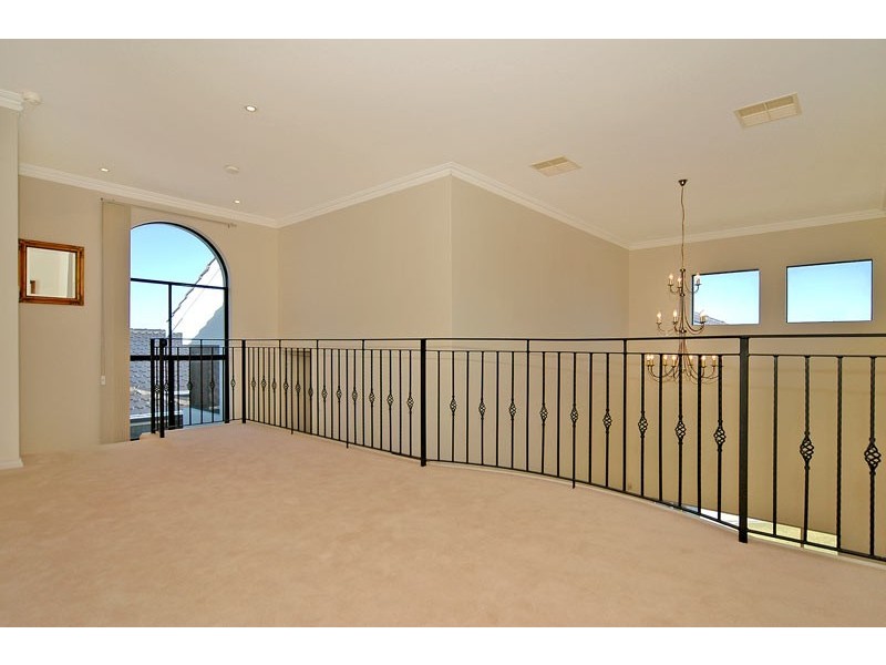 10 Cossington Court, Dianella WA 6059