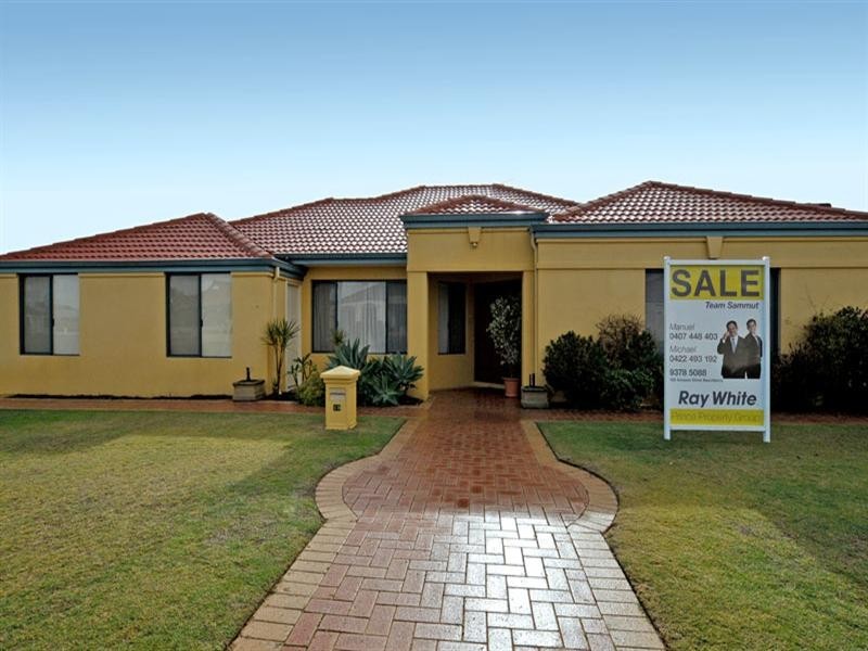 19 Springview Cir, Beechboro WA 6063