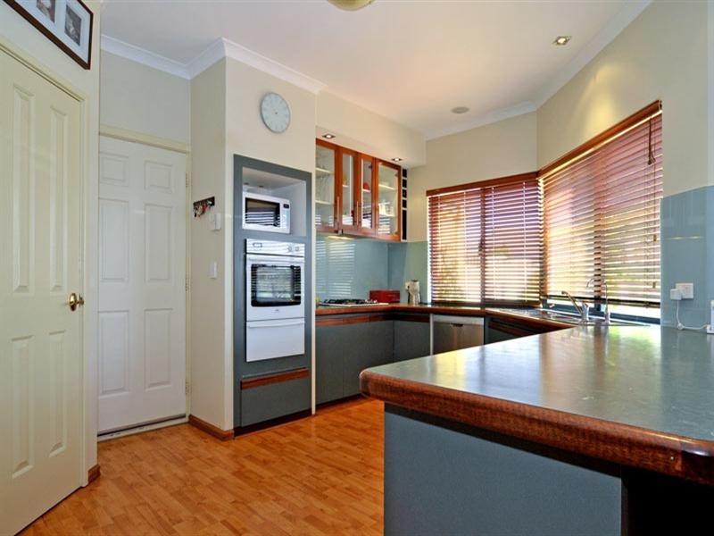 19 Springview Cir, Beechboro WA 6063