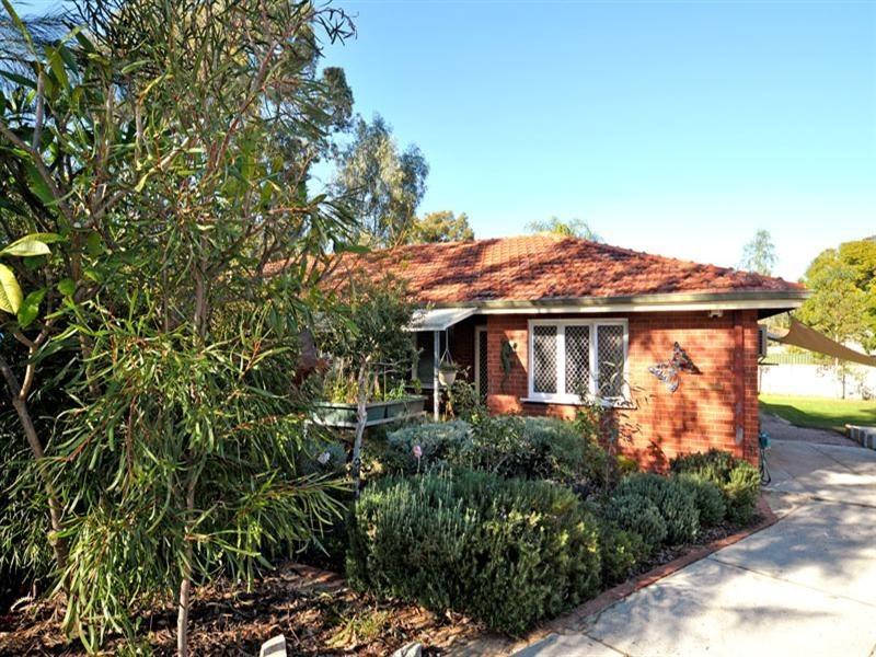 37 Kerwin Way, Lockridge WA 6054