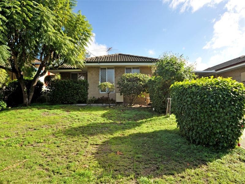 1/96 Railway Parade, Bayswater WA 6053