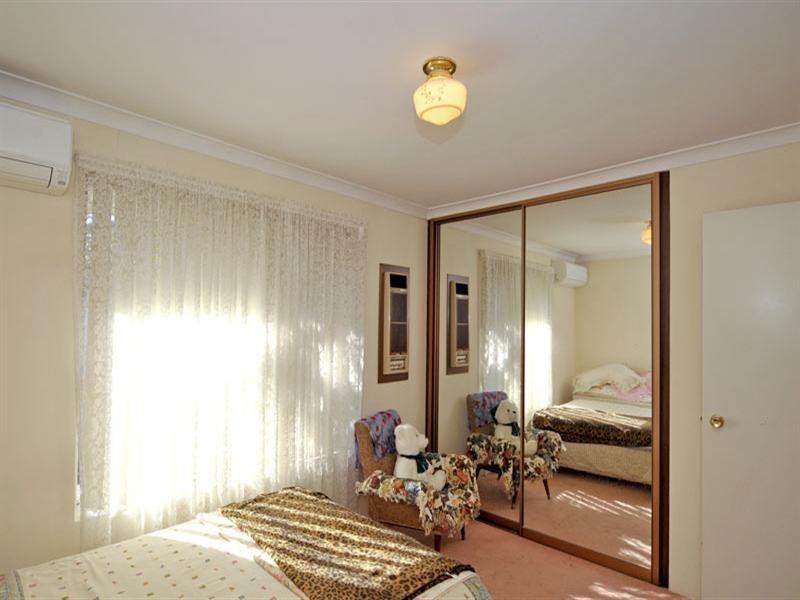 1/96 Railway Parade, Bayswater WA 6053