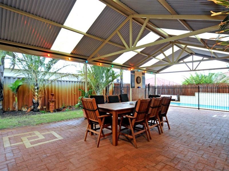 2 Elbrus Way, Caversham WA 6055