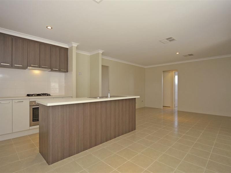 27 Calendia Way, Caversham WA 6055