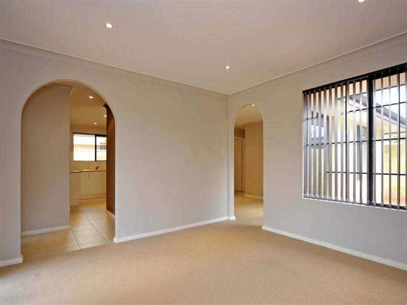 28 Blackthorn Road, Eden Hill WA 6054