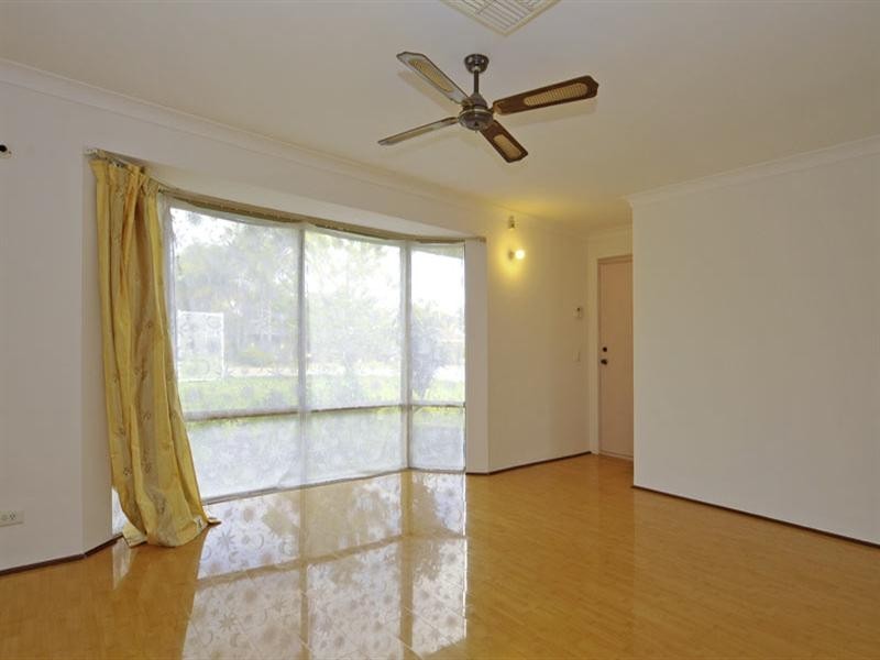 63 Kingfisher Avenue, Ballajura WA 6066