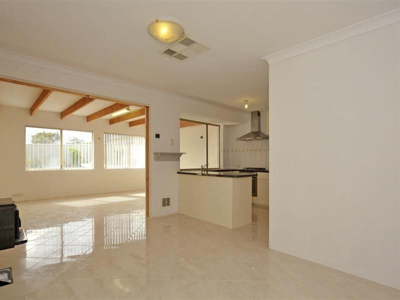 63 Kingfisher Avenue, Ballajura WA 6066