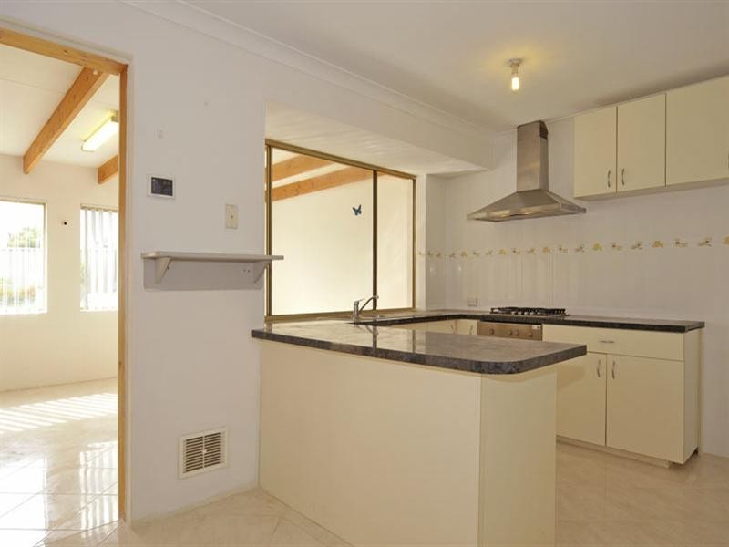 63 Kingfisher Avenue, Ballajura WA 6066