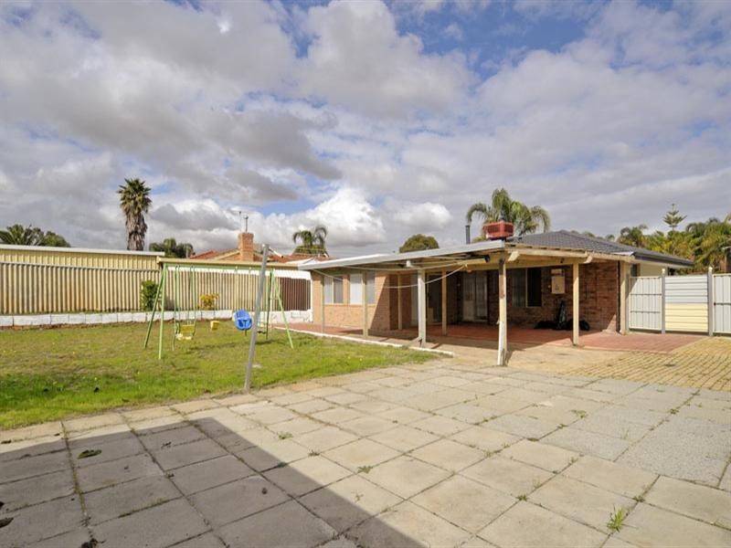 63 Kingfisher Avenue, Ballajura WA 6066