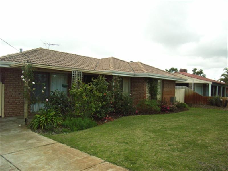 18 Amazon Drive, Beechboro WA 6063