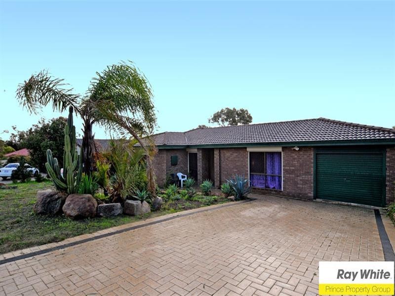 8 Stent Street, Beechboro WA 6063