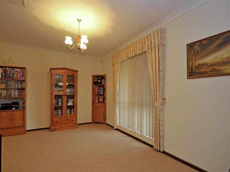 48 Gibson Way, Beechboro WA 6063