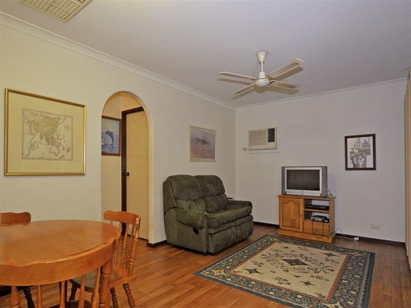 48 Gibson Way, Beechboro WA 6063