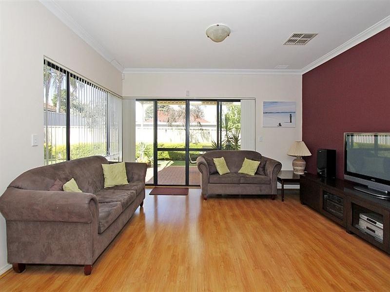 11B Claughton Way, Bassendean WA 6054