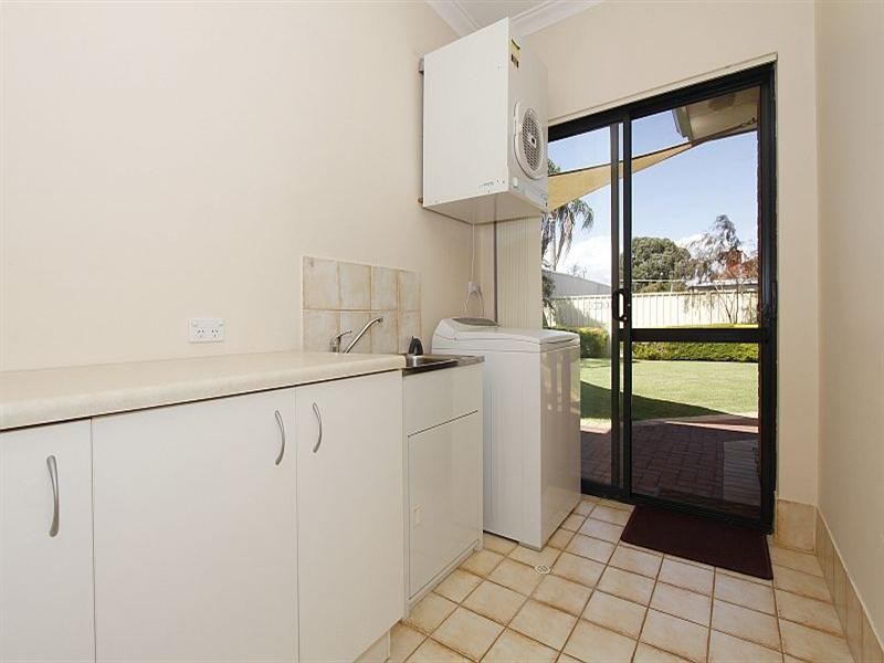 11B Claughton Way, Bassendean WA 6054