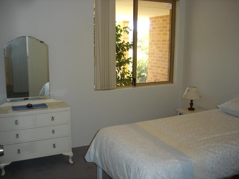 9/133 West Road, Bassendean WA 6054