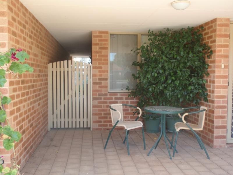 9/133 West Road, Bassendean WA 6054