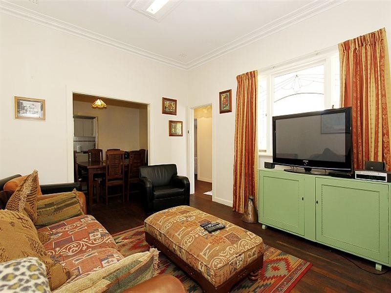 70 Anzac Terrace, Bassendean WA 6054