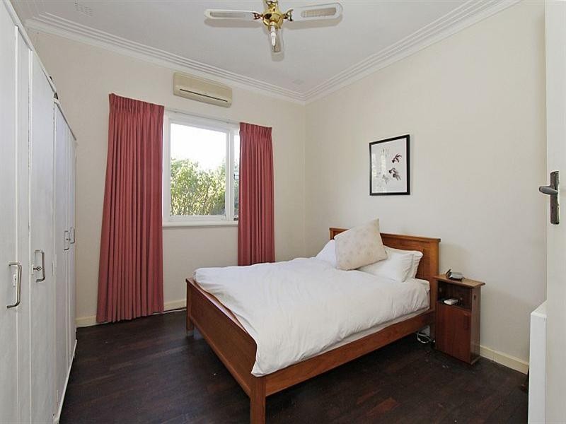 70 Anzac Terrace, Bassendean WA 6054