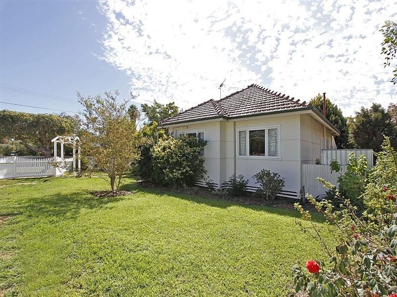 70 Anzac Terrace, Bassendean WA 6054