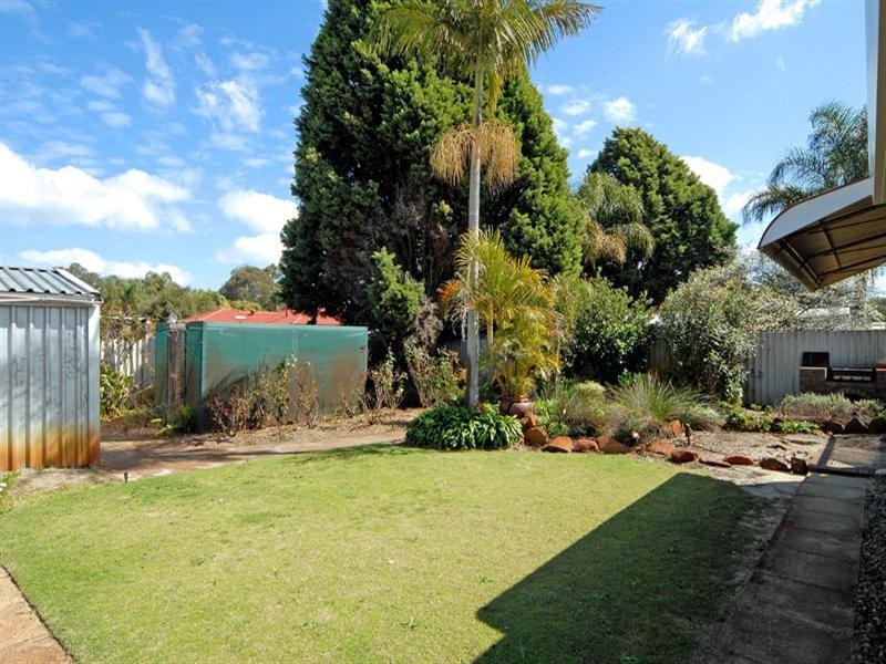 59 Barlee Way, Beechboro WA 6063