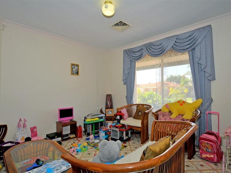 57 Bottlebrush Drive, Kiara WA 6054