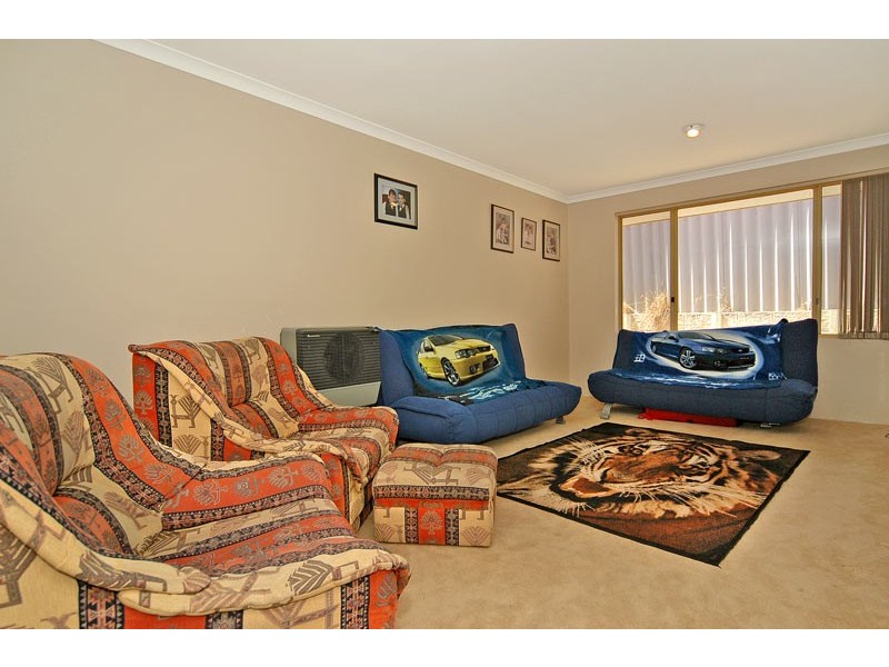 1 Bowood Cove, Kiara WA 6054