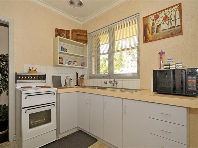 160 Collier Road, Embleton WA 6062