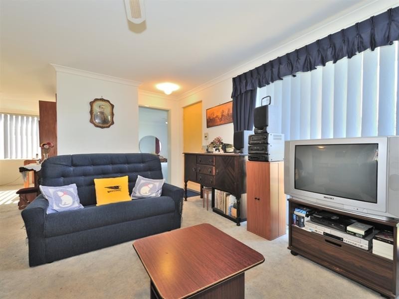 10 Waterhall Road, South Guildford WA 6055