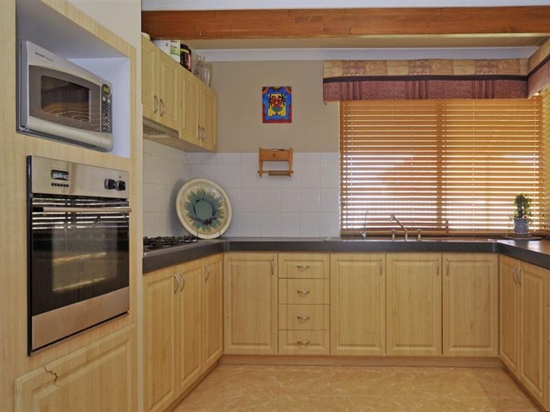 37 Rainbow Crescent, Beechboro WA 6063