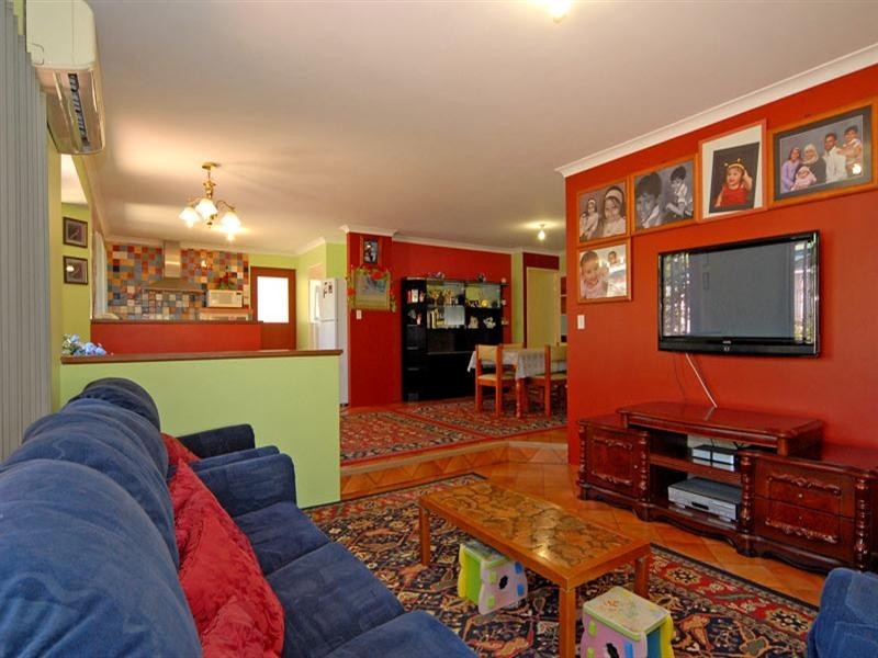 333 Bennett Springs Drive, Beechboro WA 6063