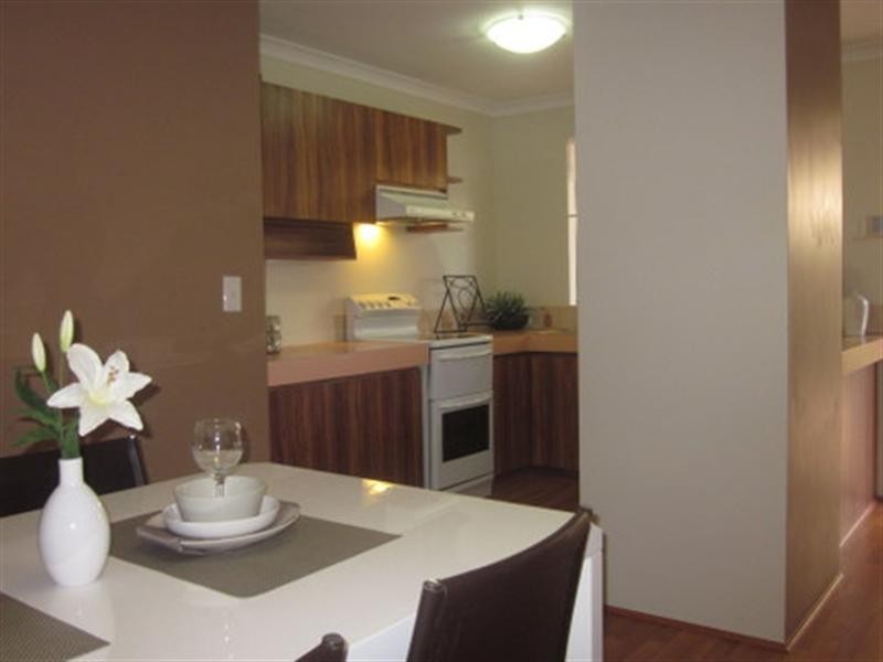 7 Pinewood Place, Beechboro WA 6063