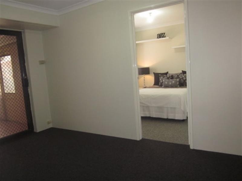 7 Pinewood Place, Beechboro WA 6063