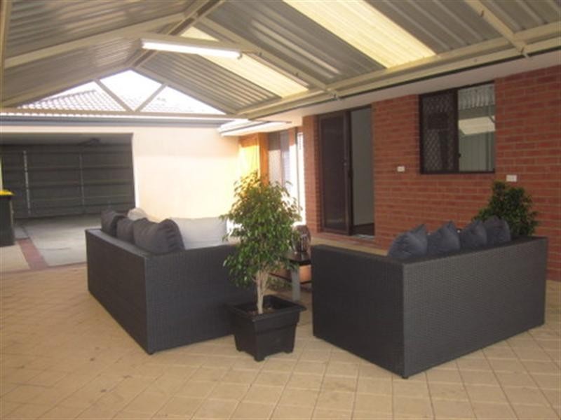 7 Pinewood Place, Beechboro WA 6063