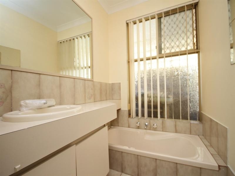 24 Bayview Vista, Ballajura WA 6066