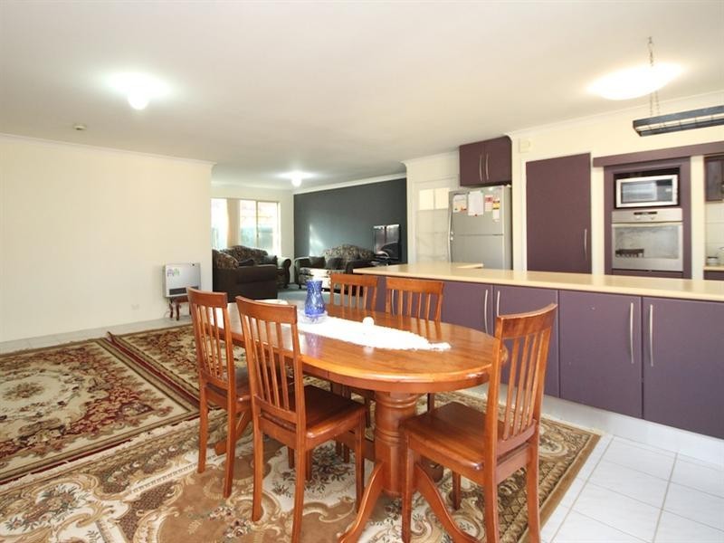 24 Bayview Vista, Ballajura WA 6066