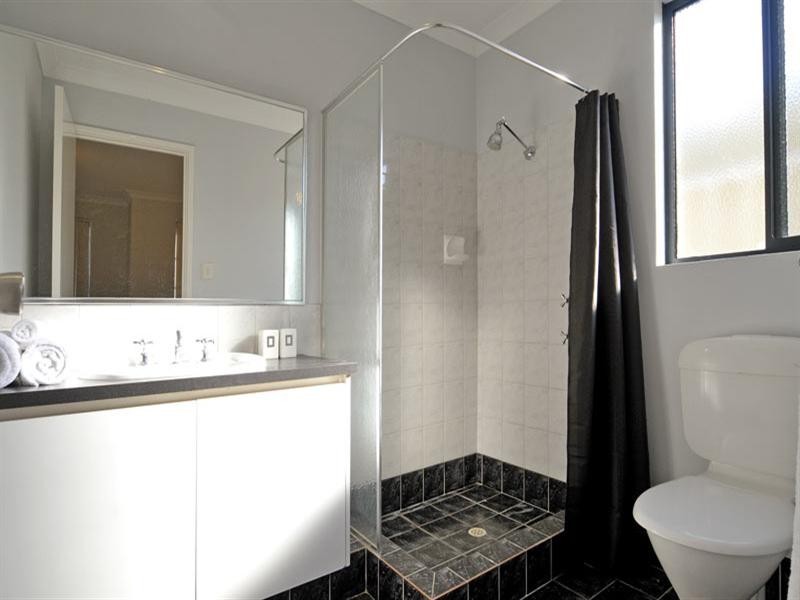 35 Shelduck Crescent, Beechboro WA 6063