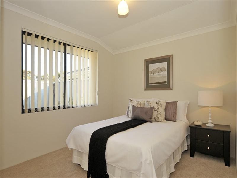 35 Shelduck Crescent, Beechboro WA 6063