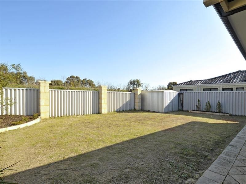 35 Shelduck Crescent, Beechboro WA 6063
