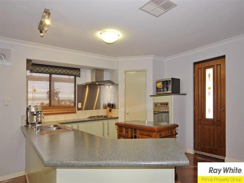 12 Grampian Way, Caversham WA 6055